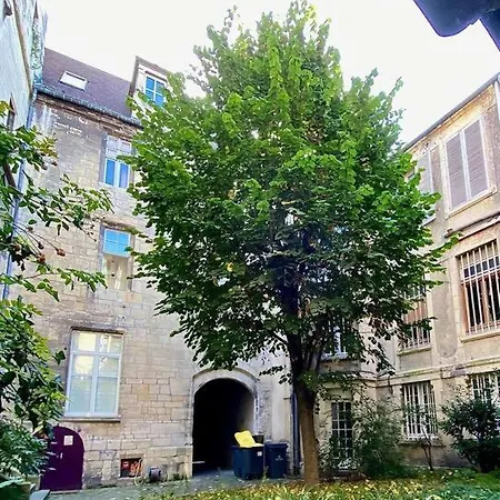 Sublime Typique Hypercentre Кан